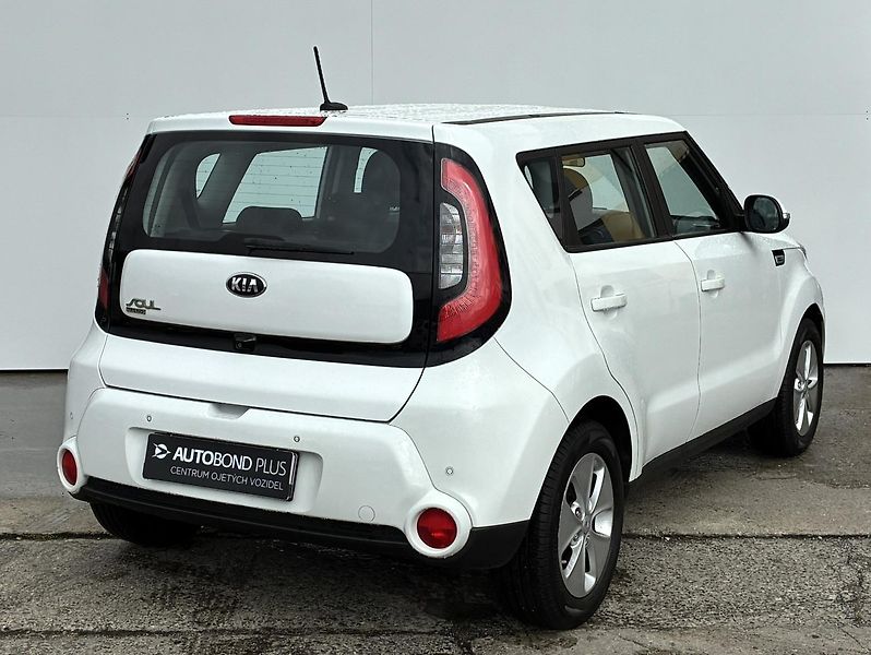 Kia Soul 1.6 GDI 97kW AT Exclusive - fotka 2 z 20