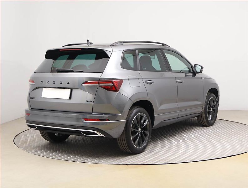Škoda Karoq (2024) Sportline 1.5 TSI - fotka 5 z 24