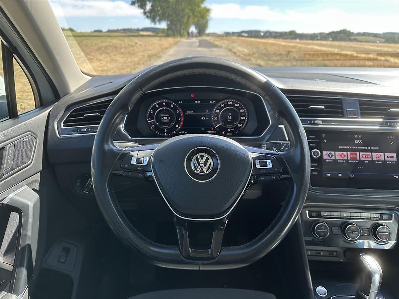 Volkswagen Tiguan 1,4 TSI DSG R-line matrix virt - fotka 15 z 30