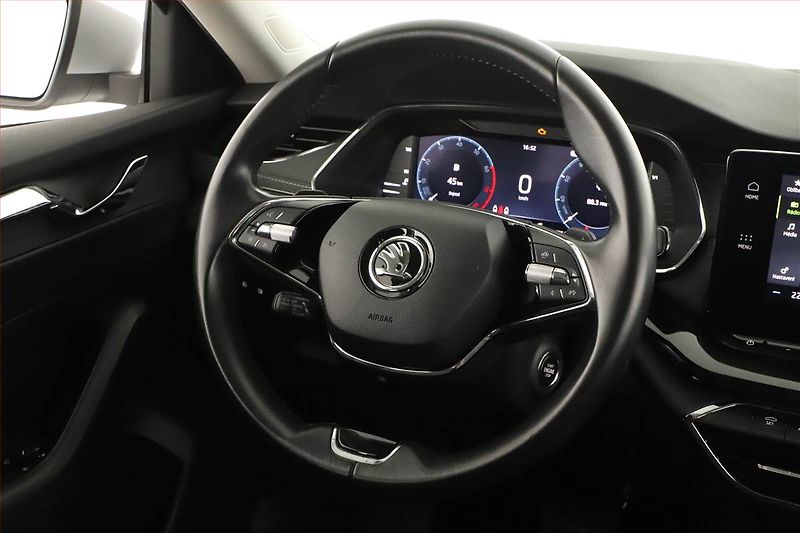 Škoda Octavia (2022) Style 2.0 TSI - fotka 8 z 14