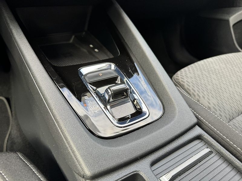 Škoda Octavia (2023) 2.0TDi DSG Ad.LED Webasto - fotka 9 z 50