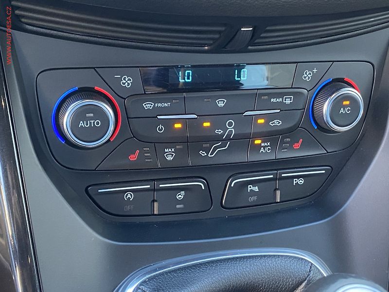 Ford Kuga (2018) 1.5 EB, ST-Line, bixen - fotka 14 z 18