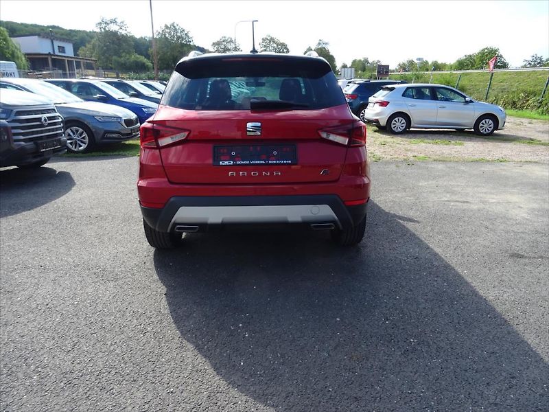 Seat Arona 1,0 TSi 85 kW FR Business - fotka 8 z 31