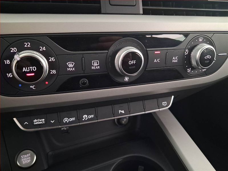 Audi A4 (2020) 2.0 TDI, Automat, Navi - fotka 17 z 24