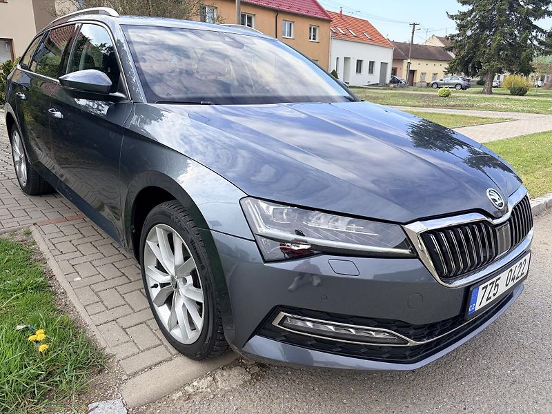 Škoda Superb 2.0TDI 147KW DSG MATRIX 4x4 - fotka 2 z 44