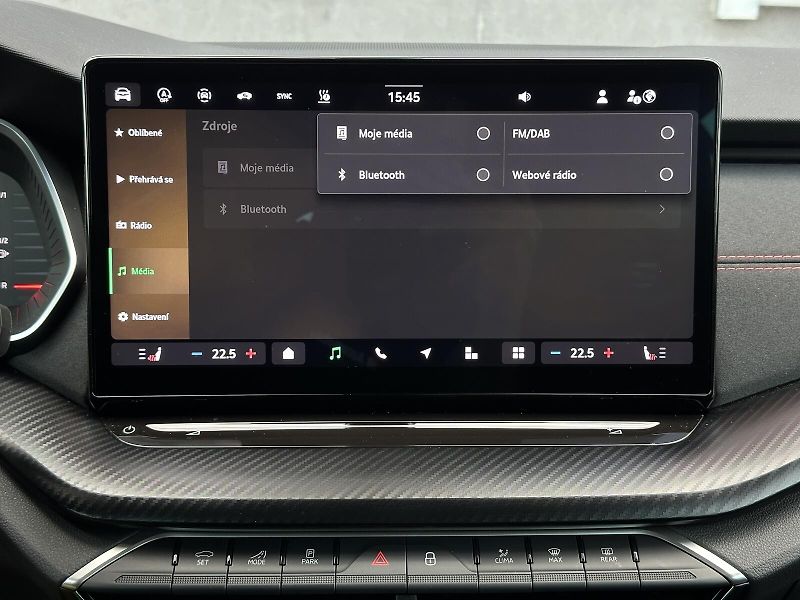 Škoda Octavia RS 2.0TSi DSG 265PS NAVI V.Ped - fotka 30 z 51