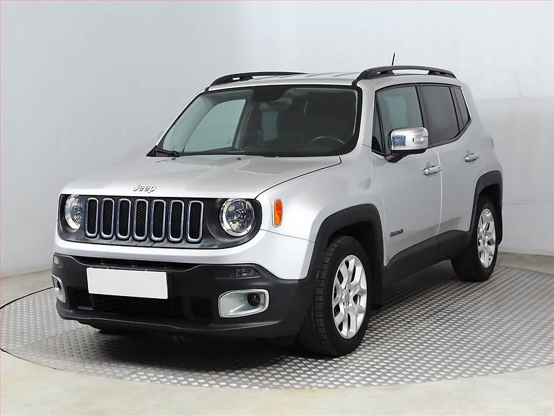 Jeep Renegade (2014) 1.6 MultiJet, Tempomat - fotka 2 z 16
