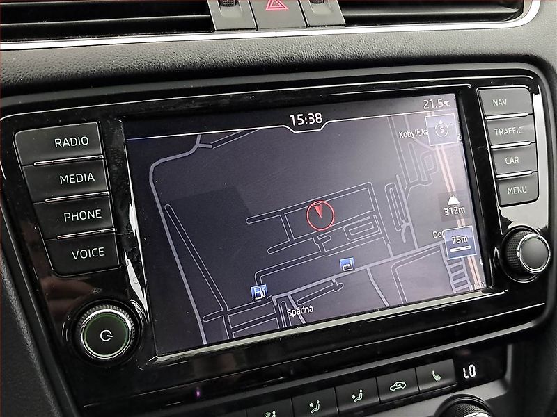 Škoda Octavia (2016) RS 230 2.0 TSI, Navi - fotka 13 z 21