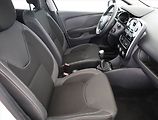 Renault Clio (2017) 1.2 16V, Tempomat - náhled 7