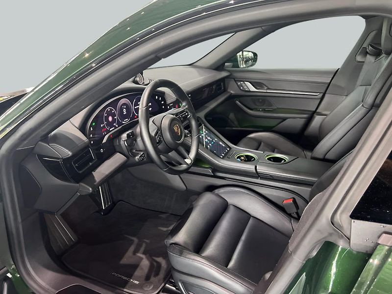 Porsche Taycan 4S Cross Turismo HuD 360 Inno - fotka 8 z 26