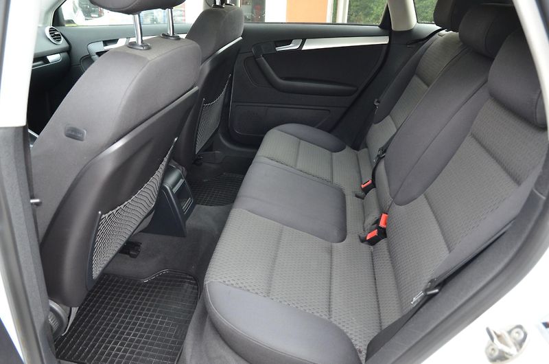 Audi A3 (2009) 2.0 TDi 103kW DSG PANORAMA - fotka 16 z 31