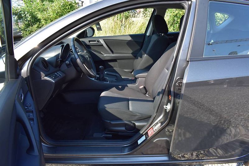 Mazda 3 1,6 16V SPORT,1.M,TOP VÝBAVA - fotka 7 z 18