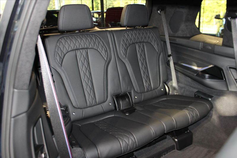 BMW X7 xDrive40d M Sport Pro ExeDrPro - fotka 36 z 44
