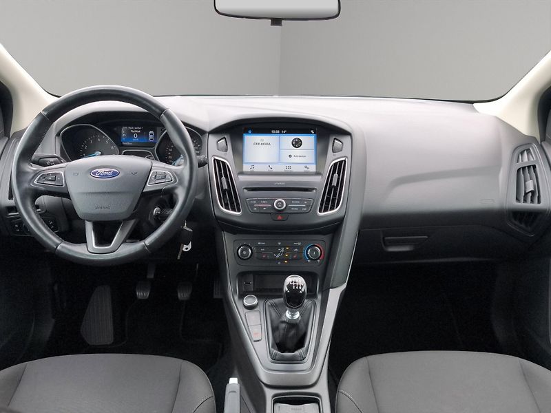 Ford Focus (2017) TREND 1.0 92 kW, ČR, Winter Sa - fotka 15 z 19