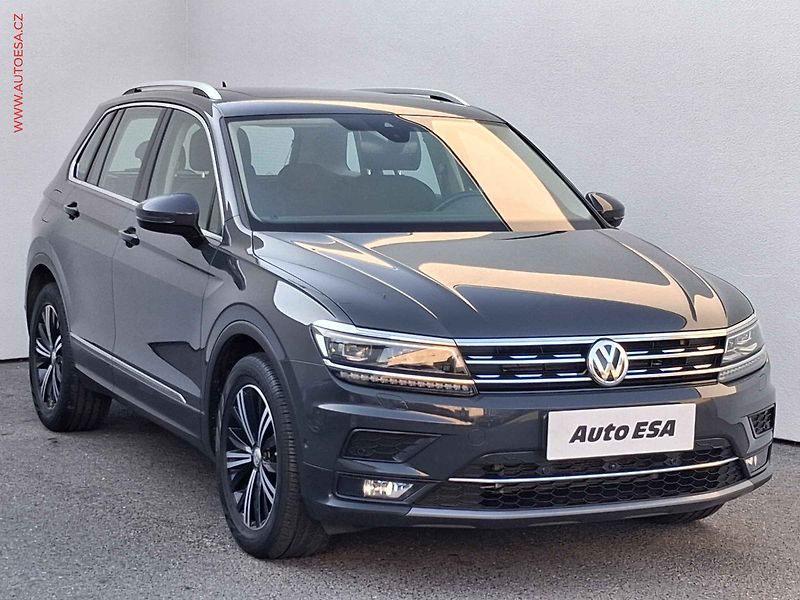 Volkswagen Tiguan (2019) 2.0 TDi, Highline, LED, panor - fotografie inzerátu