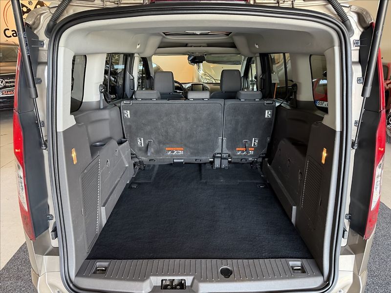 Ford Tourneo Connect 1,5 Titanium,88kW,Long,AT,1maj - fotka 23 z 30