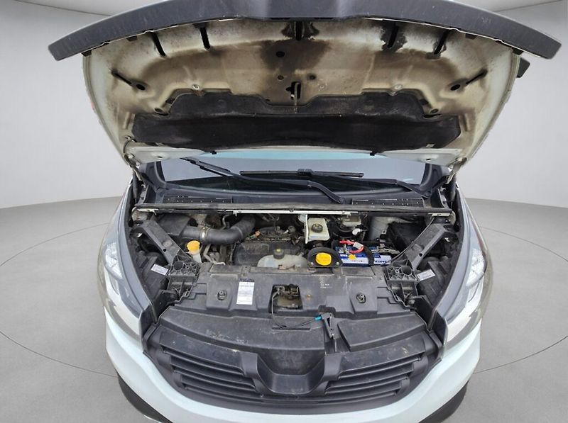 Renault Trafic (2017) 1.6 DCi 92KW 8.místné - fotka 21 z 23