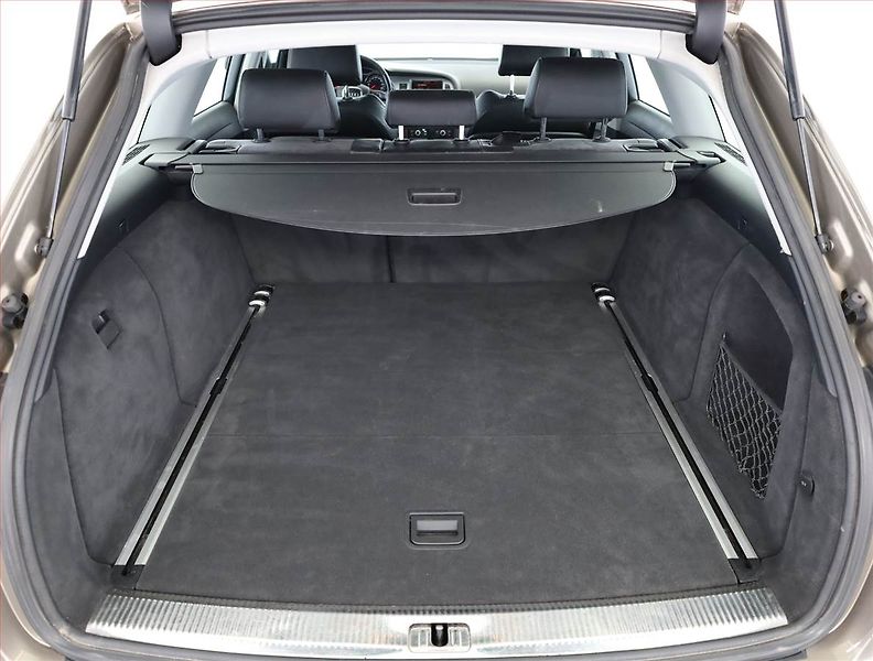 Audi A6 (2007) 2.7 TDI , 4X4, Automat - fotka 18 z 19