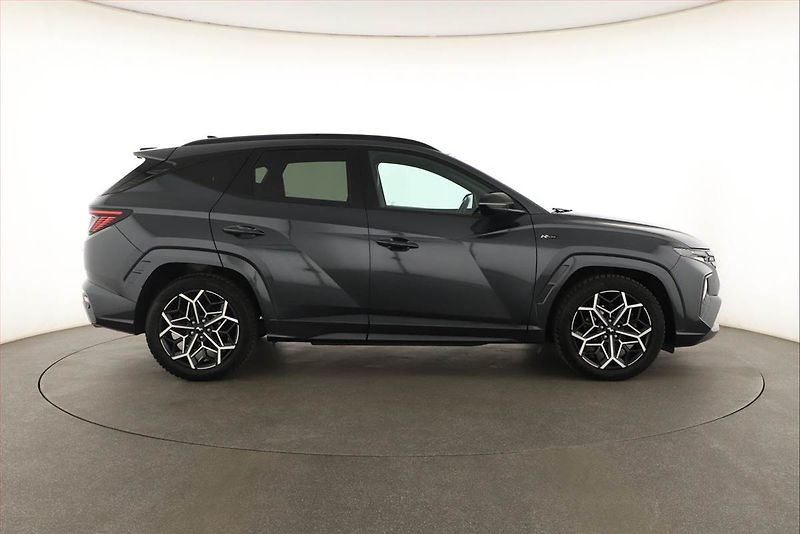 Hyundai Tucson (2023) N-Line 1.6 CRDi 48V MHEV - fotka 6 z 20