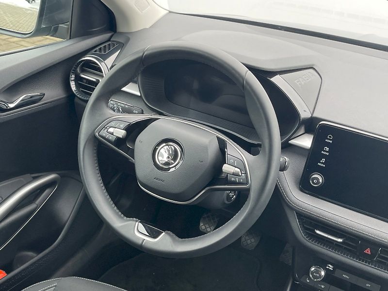 Škoda Fabia (2024) 1.0 TSI / 85 kW Top Selection - fotka 20 z 30