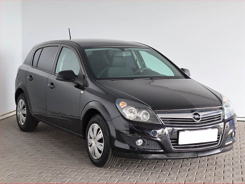 Opel Astra (2011) 1.4 16V, Tempomat - fotografie inzerátu