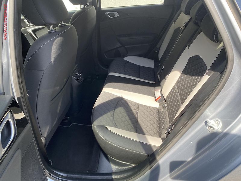 Kia Ceed (2020) 1.4 T- GDi, 1.maj,ČR, GT - fotka 10 z 20