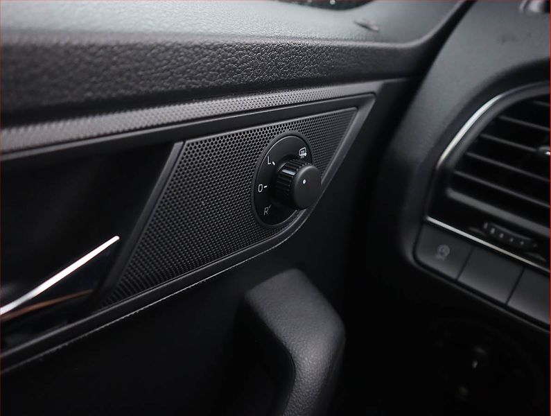 Škoda Fabia (2015) Ambition 1.2 TSI, Serv.kniha - fotka 16 z 16
