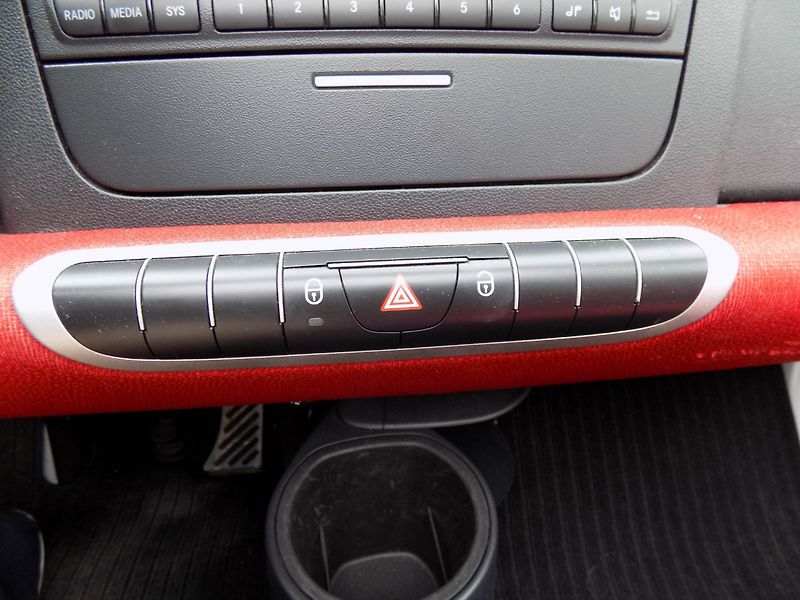 Smart Fortwo (2012) 1.0/Passion/Cabrio/AT/Klima/ - fotka 32 z 42