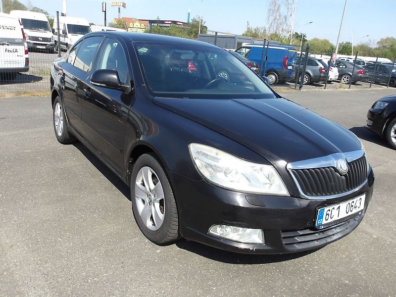 Škoda Octavia 2,0TDi JEZDÍ VÝBORNĚ ! - fotka 5 z 42