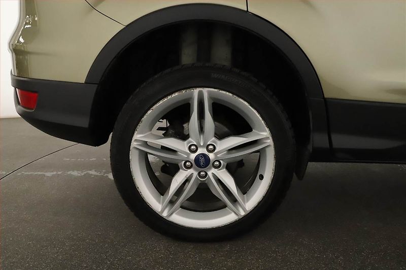Ford Kuga (2013) 2.0 TDCi, 4X4, Automat - fotka 12 z 21