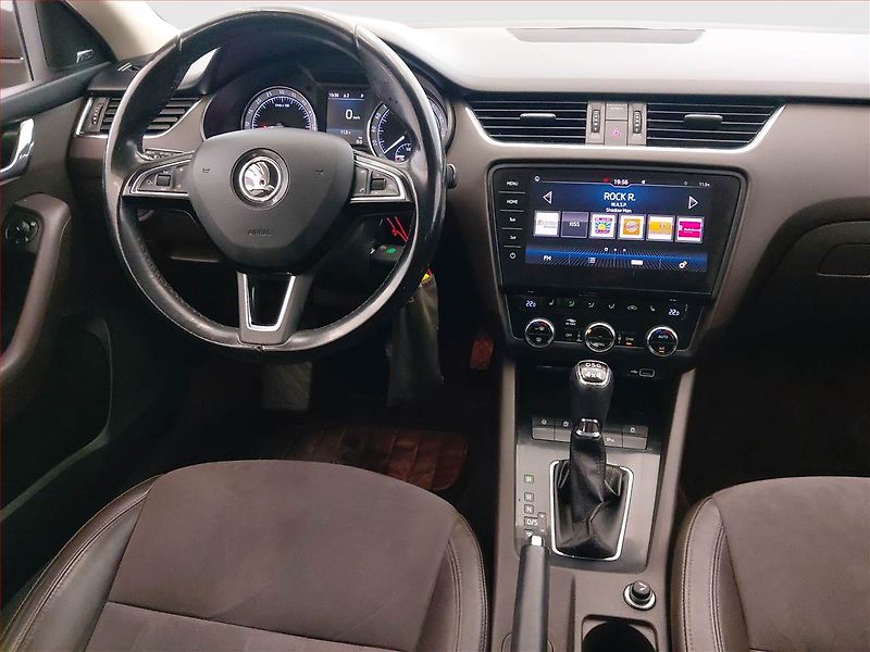 Škoda Octavia (2017) Laurin&Klement 2.0 TDI, 4X4 - fotka 18 z 18