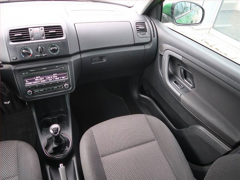 Škoda Fabia (2012) Scout 1.2 TSI, Tempomat - fotka 8 z 16