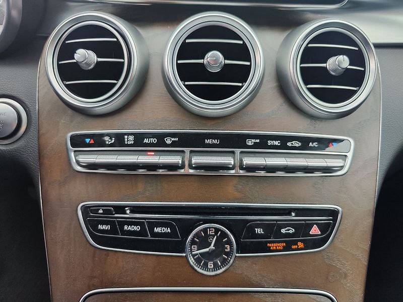 Mercedes-Benz Třídy C 250d/150kW 4MATIC AT - fotka 23 z 36