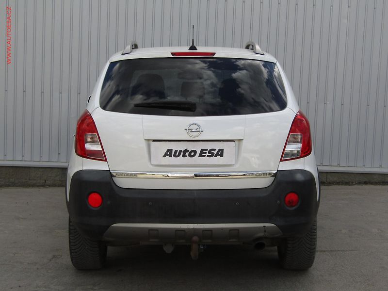 Opel Antara (2013) 2.2 CDTi 4x4, Cosmo, bixen - fotka 5 z 17