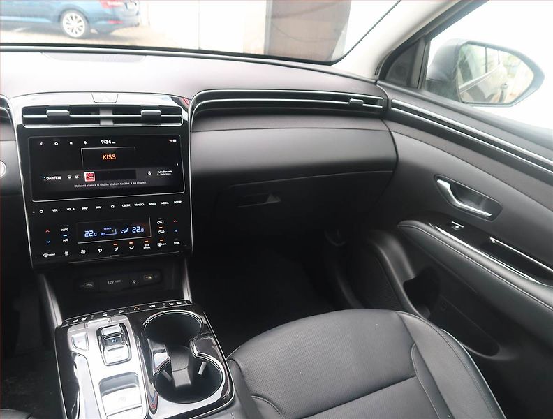 Hyundai Tucson (2021) 1.6 T-GDI 48V MHEV - fotka 8 z 17