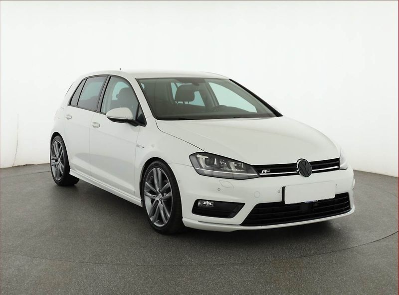 Volkswagen Golf (2014) R-Line 1.4 TSI, Serv.kniha - fotka 1 z 21