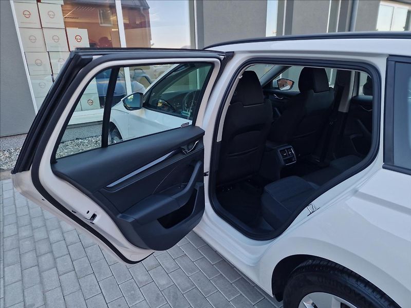 Škoda Octavia 2.0TDI Ambition, ČR,1.Majitel - fotka 18 z 50