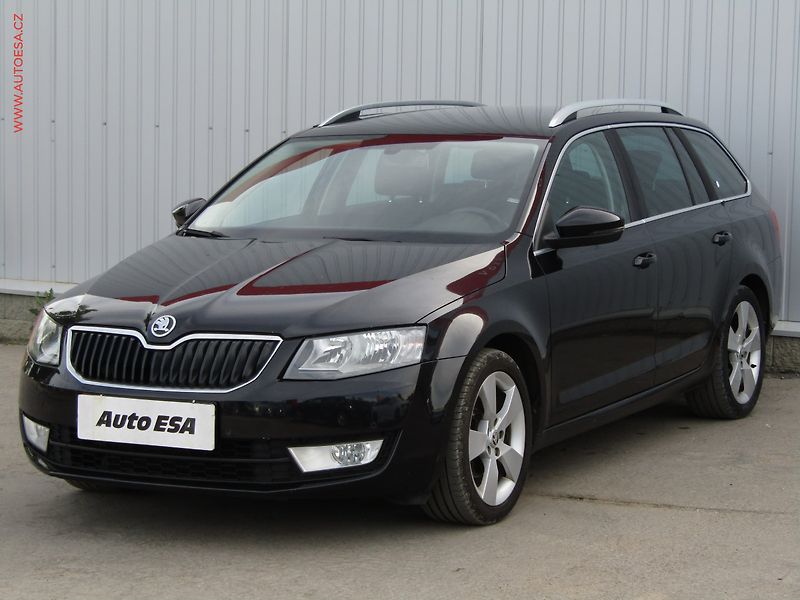 Škoda Octavia (2013) 2.0TDi, 2.maj,ČR, DSG - fotka 3 z 18
