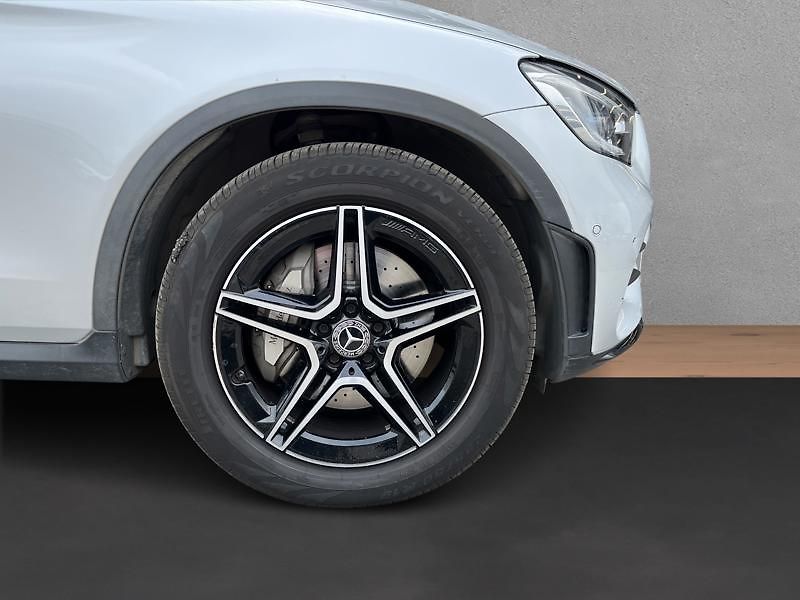 Mercedes-Benz GLC Coupé 200 d 4MATIC kupé AMG Li - fotka 9 z 21