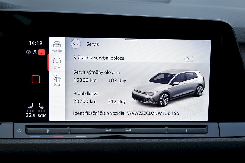 Volkswagen Golf (2022) GTI 2.0 TSI 180kW - fotka 20 z 33