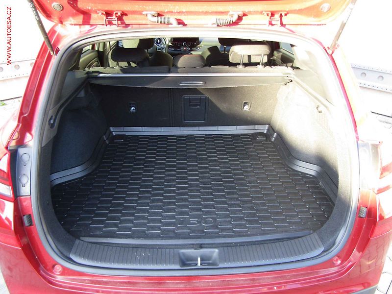 Hyundai i30 (2025) 1.5, 1.maj,ČR, AT, STK1/29 - fotka 7 z 23