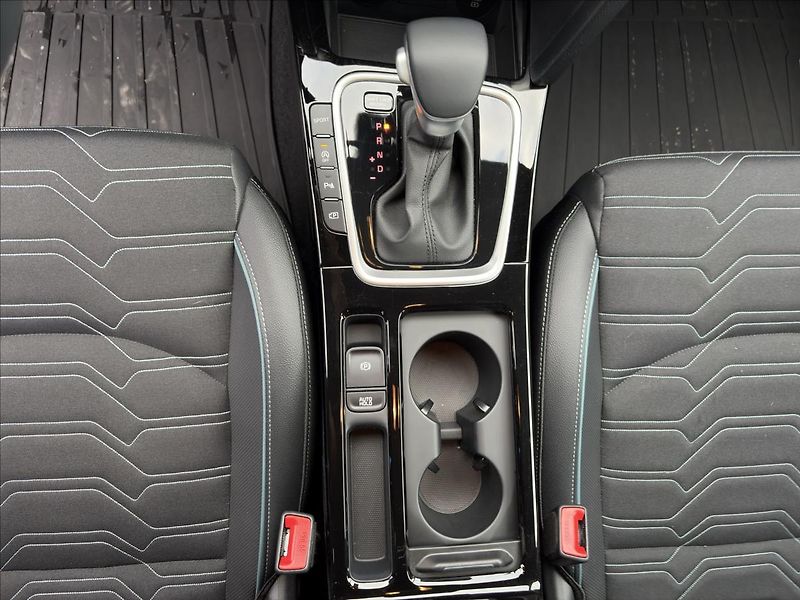 Kia XCeed 1,6   T-GDI 132kW 7DCT STEEL E - fotka 17 z 22