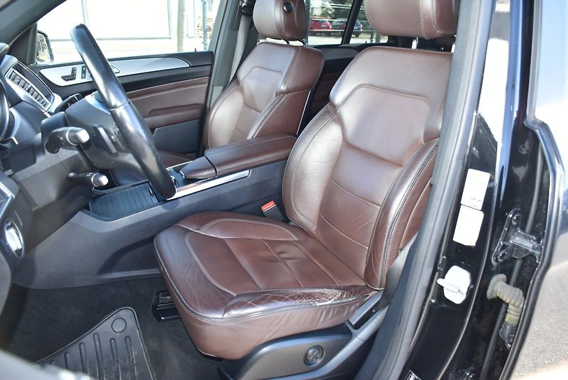 Mercedes-Benz Třídy M (2013) 3.0 Cdi 190kW 4x4 - fotka 21 z 31