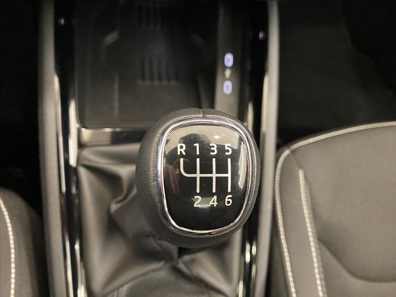 Škoda Scala 1,0 TSI 85kW Monte Carlo - fotka 19 z 30