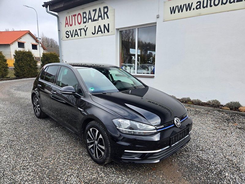 Volkswagen Golf (2019) 1.5 TSI BLUEMOTION,TOP,NAVI - fotka 1 z 28