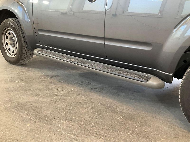 Nissan Pathfinder 2.5 dCi LE 140Kw manuál  - fotka 10 z 26
