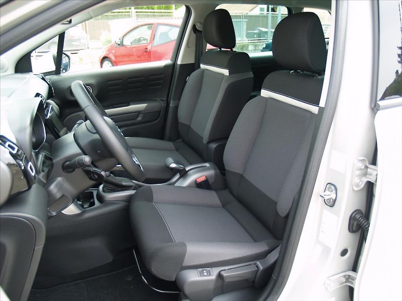 Citroën C3 Aircross Shine 1,5BHDi 120EAT6 - fotka 5 z 11