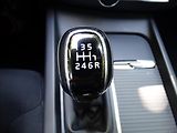 Volvo XC60 2,0 D3 Momentum MAN ČR - náhled 15