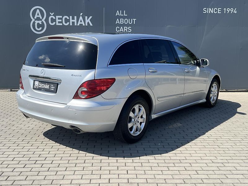 Mercedes-Benz Třídy R (2007) 320 CDi 165kW - fotka 5 z 43