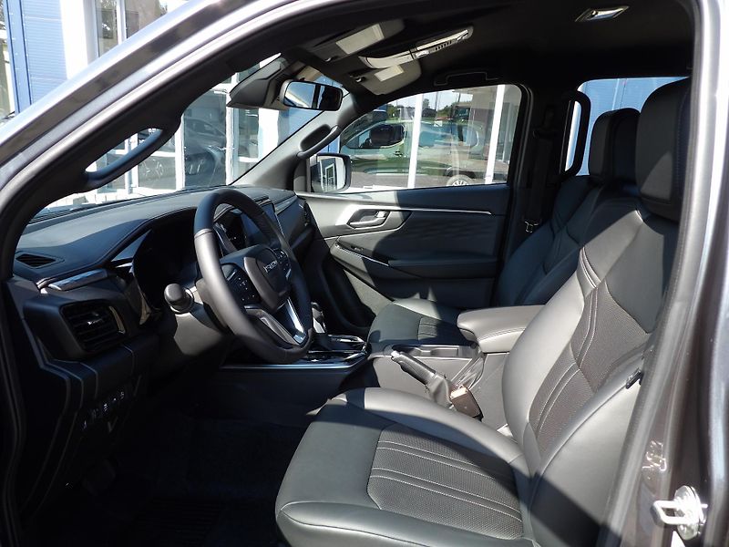 Isuzu D-Max (2026) LSE 2.2L 163K 4x4 8st. A/T - fotka 13 z 51